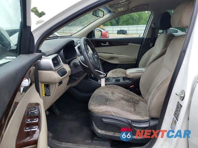 Zdjęcie 7 z 12 samochodu: 2018 KIA SORENTO LX V6 VIN:5XYPG4A50JG375748 - miniatura