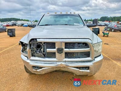 Piąte zdjęcie samochodu w środku: 2014 RAM 3500 ST VIN:3C63RRGL2EG310698 - miniatura