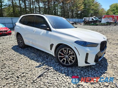 Czwarte zdjęcie samochodu z boku: 2024 BMW X5 XDRIVE40I VIN:5UX23EU09R9V22883 - miniatura