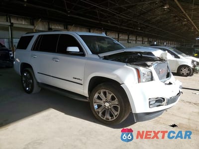 Czwarte zdjęcie samochodu z boku: 2016 GMC YUKON DENALI VIN:1GKS2CKJ5GR205950 - miniatura