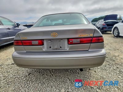 Zdjęcie 6 z 12 samochodu: 1999 TOYOTA CAMRY LE VIN:4T1BG22K5XU528985 - miniatura