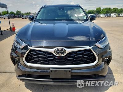 Piąte zdjęcie samochodu w środku: 2021 TOYOTA HIGHLANDER XLE VIN:5TDGZRBHXMS120399 - miniatura