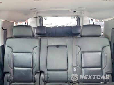Zdjęcie 10 z 14 samochodu: 2018 CHEVROLET SUBURBAN K1500 LT VIN:1GNSKHKC3JR117455 - miniatura