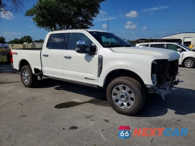 Czwarte zdjęcie samochodu z boku: 2024 FORD F250 SUPER DUTY VIN:1FT8W2BT6REE06000 - miniatura