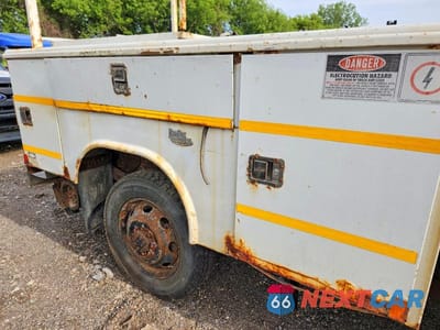 Zdjęcie 11 z 13 samochodu: 2007 CHEVROLET SILVERADO C3500 VIN:1GBHC34K97E570118 - miniatura