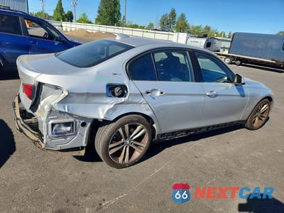 Trzecie zdjęcie samochodu z tyłu: 2017 BMW 330E VIN:WBA8E1C3XHA156324 - miniatura