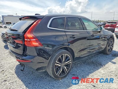 Trzecie zdjęcie samochodu z tyłu: 2018 VOLVO XC60 T5 R-DESIGN VIN:YV4102RM6J1023927 - miniatura