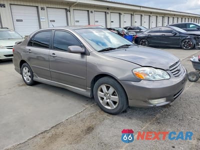 Czwarte zdjęcie samochodu z boku: 2004 TOYOTA COROLLA S VIN:2T1BR32EX4C283673 - miniatura