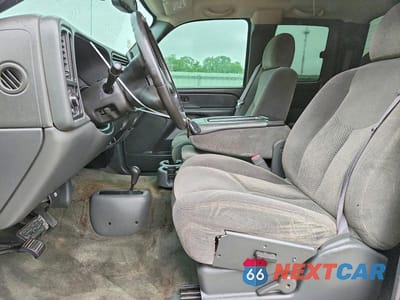 Zdjęcie 7 z 12 samochodu: 2006 CHEVROLET SILVERADO K1500 VIN:1GCEK19ZX6Z141640 - miniatura