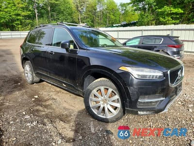 Czwarte zdjęcie samochodu z boku: 2016 VOLVO XC90 T6 VIN:YV4A22PK7G1085664 - miniatura