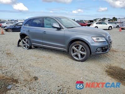 Czwarte zdjęcie samochodu z boku: 2014 AUDI Q5 TDI PREMIUM PLUS VIN:WA1CMAFP5EA038010 - miniatura