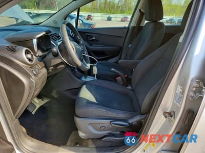 Zdjęcie 7 z 12 samochodu: 2016 CHEVROLET TRAX LS VIN:3GNCJKSB1GL273425 - miniatura