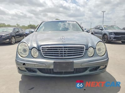 Piąte zdjęcie samochodu w środku: 2005 MERCEDES-BENZ E 320 CDI VIN:WDBUF26J95A687474 - miniatura