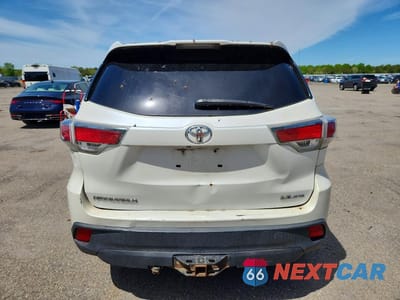 Zdjęcie 6 z 13 samochodu: 2014 TOYOTA HIGHLANDER LE VIN:5TDBKRFH9ES016318 - miniatura