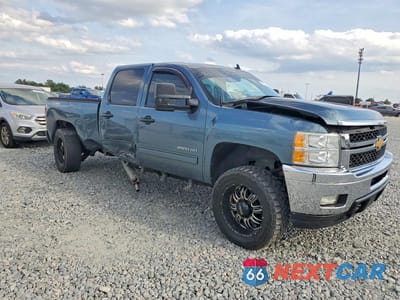 Czwarte zdjęcie samochodu z boku: 2013 CHEVROLET SILVERADO K2500 HEAVY DUTY LT VIN:1GC1KXC80DF245005 - miniatura