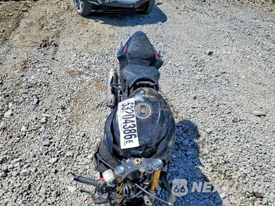 Piąte zdjęcie samochodu w środku: 2018 SUZUKI GSX-R750 VIN:JS1GR7MA4J2101753 - miniatura