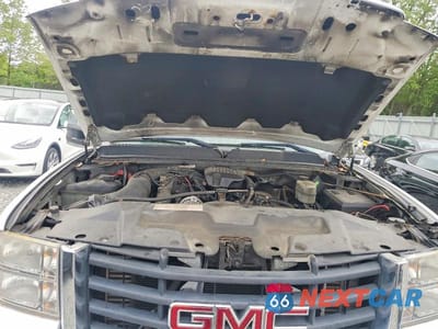 Zdjęcie 11 z 12 samochodu: 2010 GMC SIERRA K3500 VIN:1GD3K2B69AF111676 - miniatura
