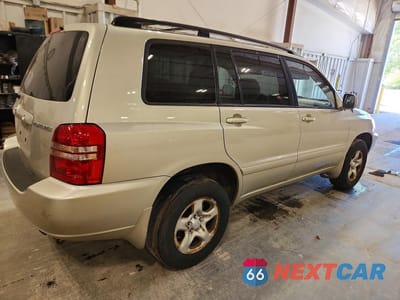 Trzecie zdjęcie samochodu z tyłu: 2003 TOYOTA HIGHLANDER BASE VIN:JTEHD21A230021491 - miniatura