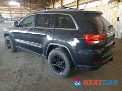 Drugie zdjęcie samochodu z przodu: 2013 JEEP GRAND CHEROKEE LAREDO VIN:1C4RJFAG8DC604225 - miniatura