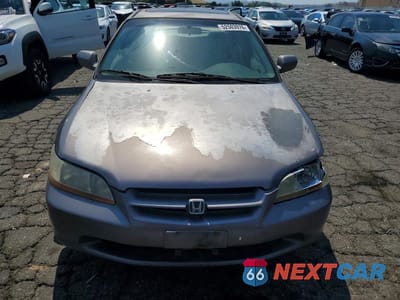Piąte zdjęcie samochodu w środku: 2000 HONDA ACCORD EX VIN:JHMCG6676YC030869 - miniatura