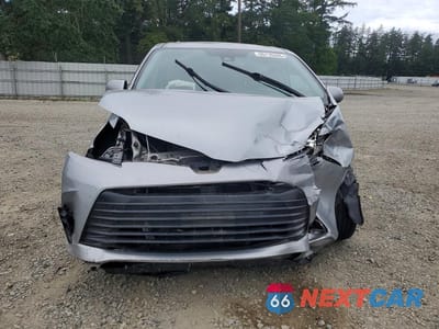 Piąte zdjęcie samochodu w środku: 2018 TOYOTA SIENNA LE VIN:5TDKZ3DC1JS904751 - miniatura