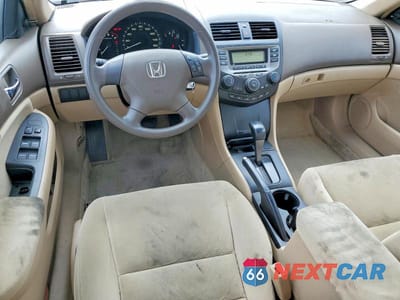 Zdjęcie 8 z 12 samochodu: 2006 HONDA ACCORD VALUE VIN:1HGCM56106A041442 - miniatura