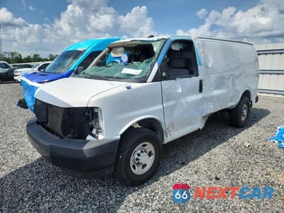2021 CHEVROLET EXPRESS G2500 1GCWGAFPXM1266450 - główne zdjęcie licytacji z USA - miniatura