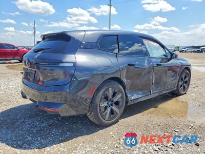 Trzecie zdjęcie samochodu z tyłu: 2025 BMW IX XDRIVE50 VIN:WB523CF05SCT45837 - miniatura