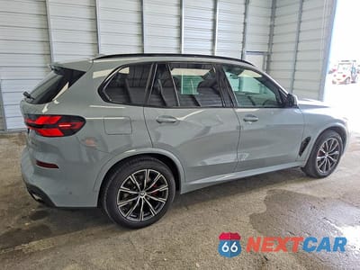 Trzecie zdjęcie samochodu z tyłu: 2026 BMW X5 XDRIVE40I VIN:5UX23EU06T9222953 - miniatura