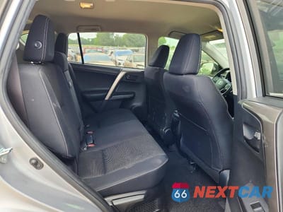Zdjęcie 11 z 14 samochodu: 2018 TOYOTA RAV4 HYBRID LE VIN:JTMRJREV0JD178319 - miniatura