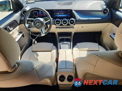 Zdjęcie 8 z 13 samochodu: 2025 MERCEDES-BENZ GLA 250 4MATIC VIN:W1N4N4HB5SJ710985 - miniatura
