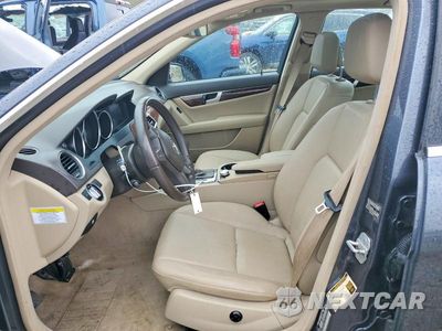 Zdjęcie 7 z 12 samochodu: 2014 MERCEDES-BENZ C 300 4MATIC VIN:WDDGF8AB0ER307009 - miniatura