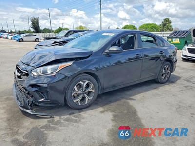 2021 KIA FORTE LXS 3KPF24AD3ME408177 - główne zdjęcie licytacji z USA - miniatura