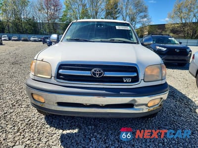 Piąte zdjęcie samochodu w środku: 2000 TOYOTA TUNDRA SR5 VIN:5TBRT3419YS079611 - miniatura