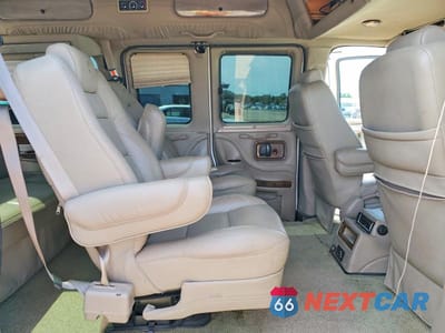 Zdjęcie 11 z 13 samochodu: 2010 CHEVROLET EXPRESS G1500 4LT VIN:1GBUGEB41A1133277 - miniatura