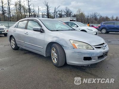 Czwarte zdjęcie samochodu z boku: 2004 HONDA ACCORD EX VIN:1HGCM66554A104038 - miniatura