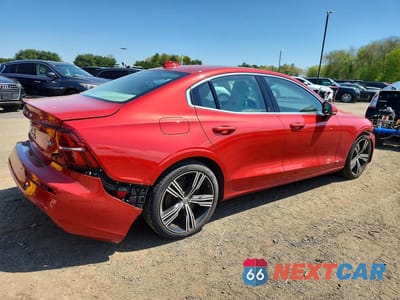 Trzecie zdjęcie samochodu z tyłu: 2019 VOLVO S60 T6 INSCRIPTION VIN:7JRA22TL1KG013013 - miniatura