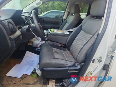 Zdjęcie 7 z 12 samochodu: 2019 TOYOTA TUNDRA SR VIN:5TFRM5F18KX137237 - miniatura
