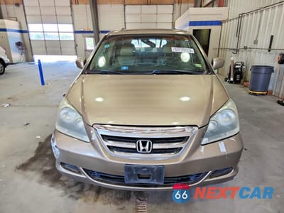 Piąte zdjęcie samochodu w środku: 2006 HONDA ODYSSEY EXL VIN:5FNRL38716B424122 - miniatura