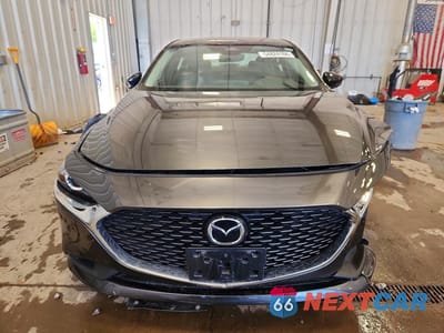 Piąte zdjęcie samochodu w środku: 2024 MAZDA 3 SELECT SPORT VIN:3MZBPABM8RM416539 - miniatura
