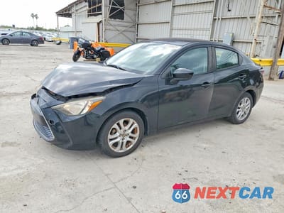 2017 TOYOTA YARIS IA BASE 3MYDLBYV6HY173481 - główne zdjęcie licytacji z USA - miniatura