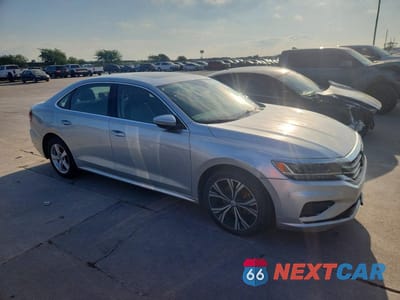 Czwarte zdjęcie samochodu z boku: 2021 VOLKSWAGEN PASSAT SE VIN:1VWSA7A33MC014984 - miniatura