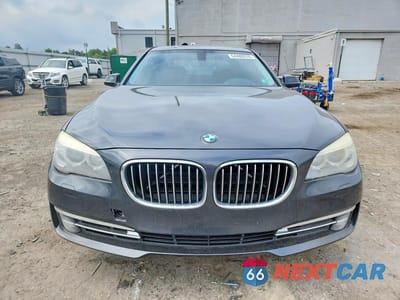 Piąte zdjęcie samochodu w środku: 2014 BMW 740 LI VIN:WBAYE4C57ED138182 - miniatura