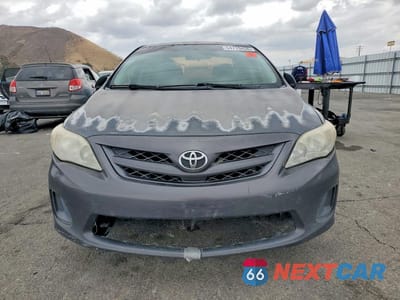 Piąte zdjęcie samochodu w środku: 2012 TOYOTA COROLLA LE VIN:2T1BU4EE6CC787099 - miniatura