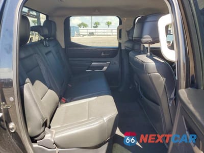 Zdjęcie 10 z 12 samochodu: 2023 TOYOTA TUNDRA CREWMAX SR5 VIN:5TFLA5EC4PX014091 - miniatura