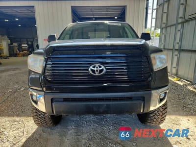 Piąte zdjęcie samochodu w środku: 2016 TOYOTA TUNDRA SR5 VIN:5TFDW5F12GX557989 - miniatura