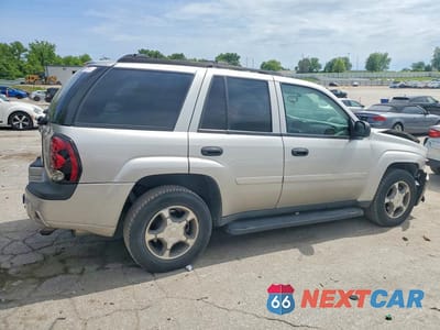 Trzecie zdjęcie samochodu z tyłu: 2007 CHEVROLET TRAILBLAZER LS VIN:1GNDS13S572273908 - miniatura