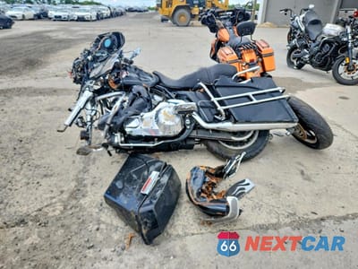 Trzecie zdjęcie samochodu z tyłu: 2006 HARLEY-DAVIDSON FLHTCUI VIN:1HD1FCW116Y641994 - miniatura