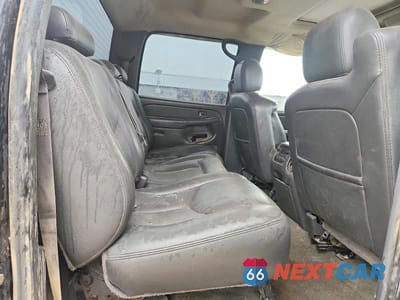 Zdjęcie 10 z 12 samochodu: 2005 GMC SIERRA K2500 HEAVY DUTY VIN:1GTHK23U25F971786 - miniatura