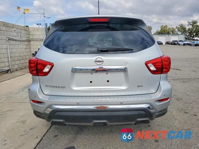 Zdjęcie 6 z 13 samochodu: 2017 NISSAN PATHFINDER SV VIN:5N1DR2MN6HC607213 - miniatura